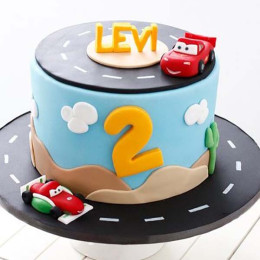 Royal Grandeur Birthday Cake